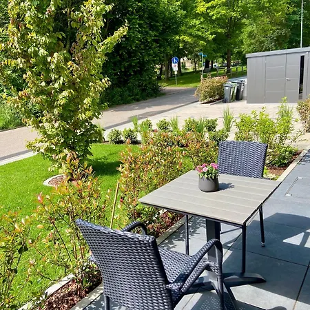Halbstueck - Am Kropsbachpark