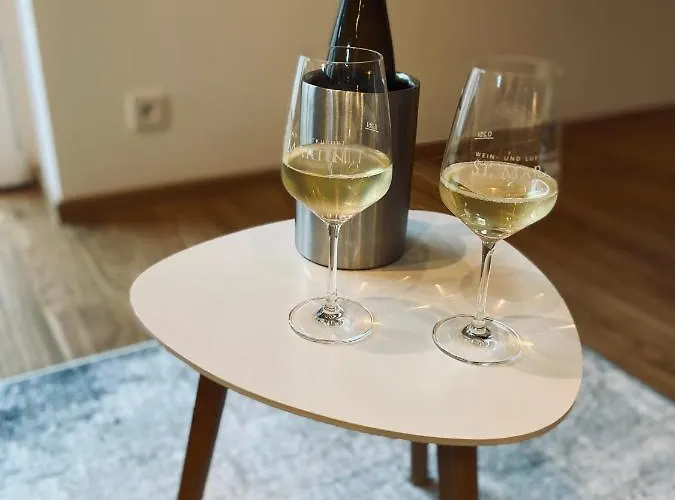 Halbstueck - Am Kropsbachpark Sankt Martin